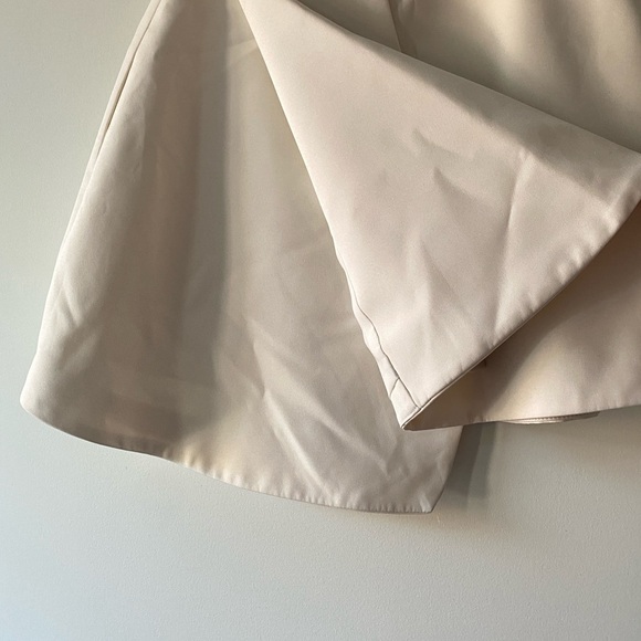 Asymmetrical White Formal Skirt - Picture 3 of 9